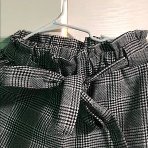 Cropped Pants